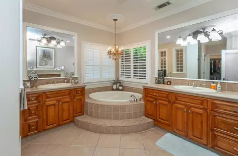 Bath - 1111 Brighton Way, Lodi, CA 95242 photo 1 of 13