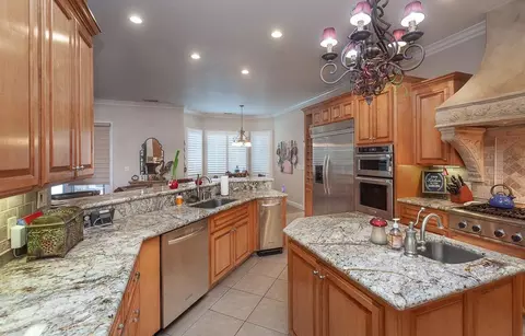 Kitchen - 1111 Brighton Way, Lodi, CA 95242 photo 9 of 11