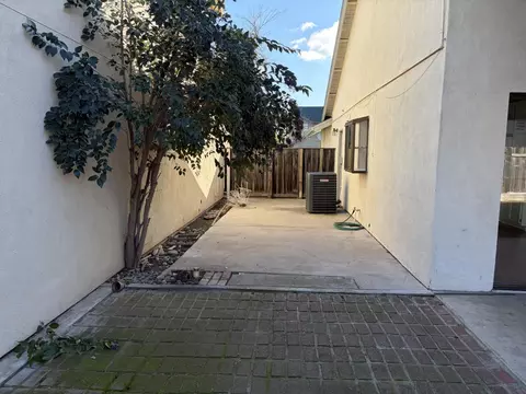 2401 Walnut Grove Way, Modesto, CA 95355 photo 23