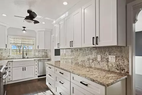 Kitchen - 1525 W Vine St, Lodi, CA 95242 photo 3 of 4