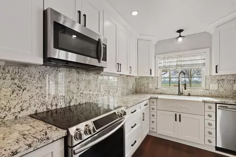 Kitchen - 1525 W Vine St, Lodi, CA 95242 photo 2 of 4