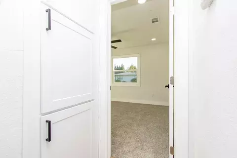 1665 Lois Way, Ceres, CA 95307 photo 15