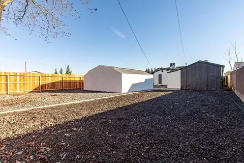 1665 Lois Way, Ceres, CA 95307 photo 40