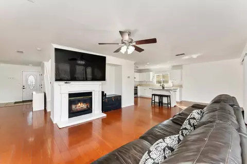 Living - 4396 Pinckney Way, Mather, CA 95655 photo 4 of 6