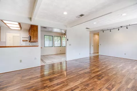 Living - 1501 Bella Terra Dr, Modesto, CA 95355 photo 4 of 4
