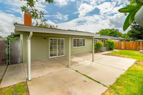Exterior - 1501 Bella Terra Dr, Modesto, CA 95355 photo 6 of 6