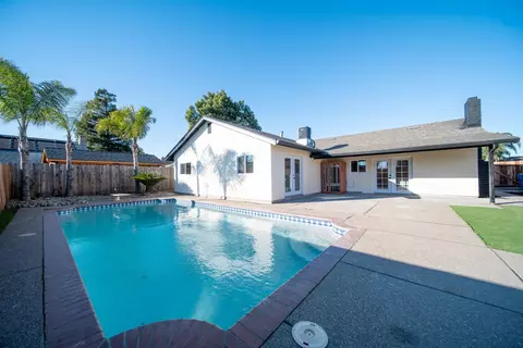Exterior - 776 Folsom Way, Manteca, CA 95337 photo 4 of 5