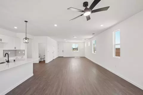 Living - 1633 Hansen Ranch Rd, Olivehurst, CA 95961 photo 2 of 6