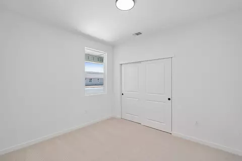 Bedroom - 1633 Hansen Ranch Rd, Olivehurst, CA 95961 photo 3 of 7