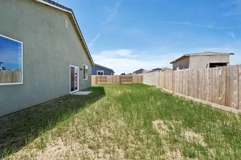 Exterior - 1633 Hansen Ranch Rd, Olivehurst, CA 95961 photo 3 of 6
