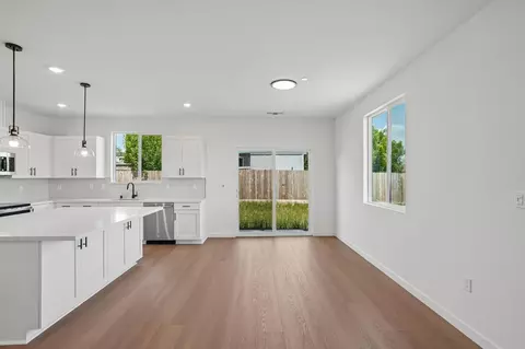 Living - 1639 Hansen Ranch Rd, Olivehurst, CA 95961 photo 5 of 6