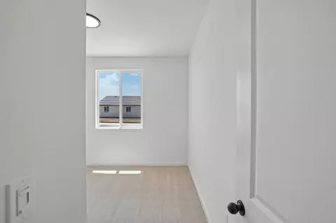 Entry Way - 1639 Hansen Ranch Rd, Olivehurst, CA 95961 photo 4 of 7