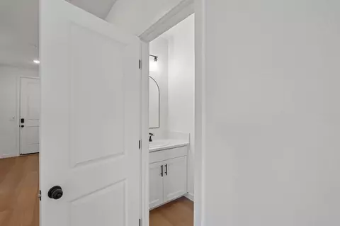 Entry Way - 1639 Hansen Ranch Rd, Olivehurst, CA 95961 photo 6 of 7