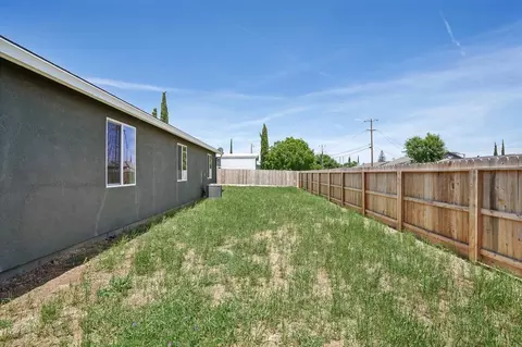 Exterior - 1639 Hansen Ranch Rd, Olivehurst, CA 95961 photo 5 of 5
