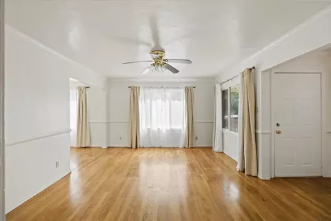 2305 Cantalier St, Sacramento, CA 95815