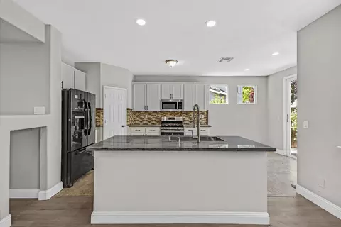 Kitchen - 2963 Rugby Ct, Tracy, CA 95377 photo 2 of 5