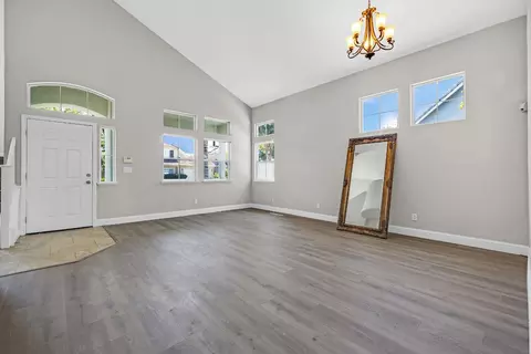 Living - 2963 Rugby Ct, Tracy, CA 95377 photo 3 of 7