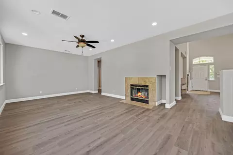 Living - 2963 Rugby Ct, Tracy, CA 95377 photo 4 of 7