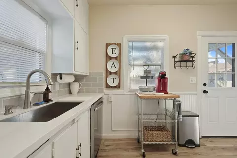 Kitchen - 416 Daisy Ave, Lodi, CA 95240 photo 1 of 4