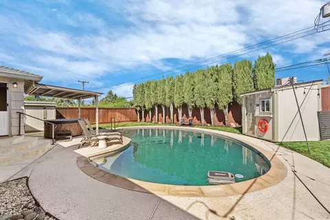 6441 Rexford Way, Carmichael, CA 95608