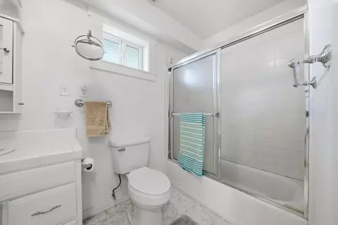 Bath - 20230 Canyon View Rd, Jackson, CA 95642 photo 2 of 3