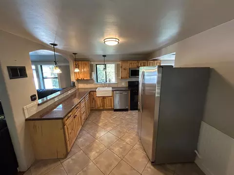 Kitchen - 949 Bliss Ct, Placerville, CA 95667 photo 6 of 7