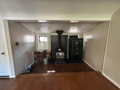 Living - 949 Bliss Ct, Placerville, CA 95667 photo 1 of 6
