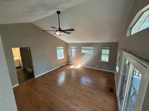 Living - 949 Bliss Ct, Placerville, CA 95667 photo 3 of 6