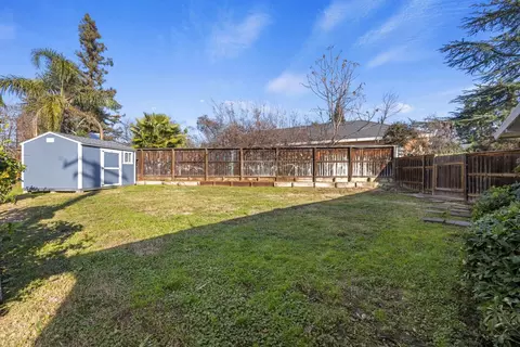 Exterior - 4221 Waymar Ct, Carmichael, CA 95608 photo 2 of 5
