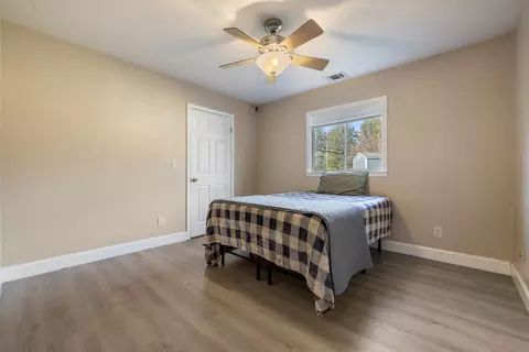 Bedroom - 4221 Waymar Ct, Carmichael, CA 95608 photo 2 of 3