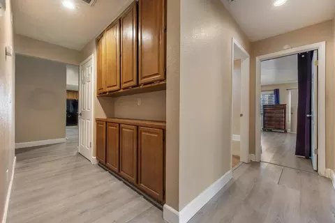 Entry Way - 4221 Waymar Ct, Carmichael, CA 95608 photo 8 of 14