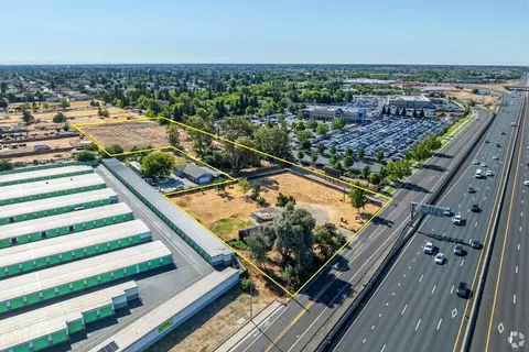 8095 E Stockton Blvd, Sacramento, CA 95823