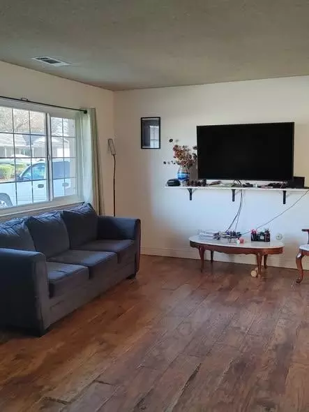Living - 2005 Althoff Way, Modesto, CA 95355 photo 1 of 1