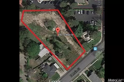 951 E Main St, Turlock, CA 95380