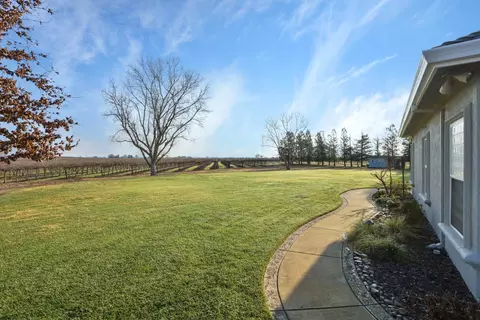 Exterior - 16025 E Harney Ln, Lodi, CA 95240 photo 7 of 18
