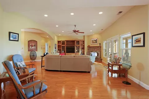 Living - 16025 E Harney Ln, Lodi, CA 95240 photo 2 of 4