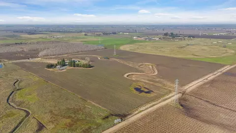View/Area - 16025 E Harney Ln, Lodi, CA 95240 photo 8 of 10