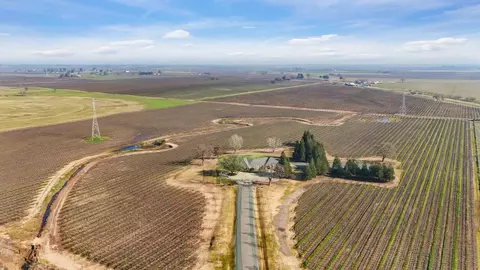 View/Area - 16025 E Harney Ln, Lodi, CA 95240 photo 6 of 10