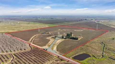View/Area - 16025 E Harney Ln, Lodi, CA 95240 photo 4 of 10