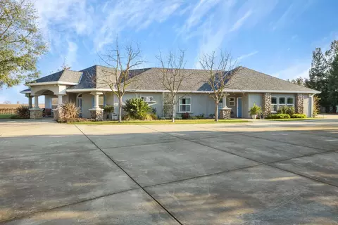 Exterior - 16025 E Harney Ln, Lodi, CA 95240 photo 3 of 18