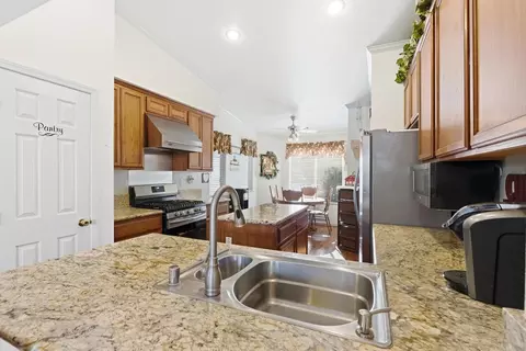 2421 Martin Anthony Ct, Tracy, CA 95377 photo 16