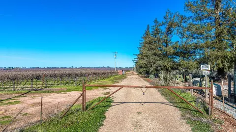 20075 E Kettleman Ln, Lodi, CA 95240 photo 7