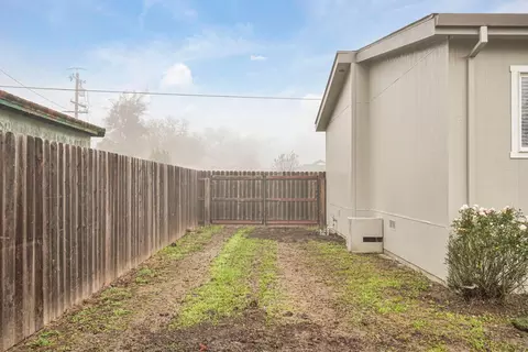8936 W Pine St, Thornton, CA 95686 photo 31