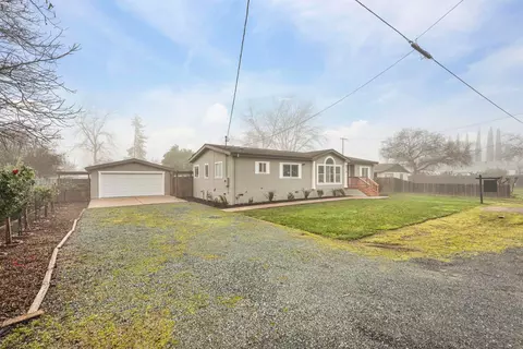 8936 W Pine St, Thornton, CA 95686 photo 4