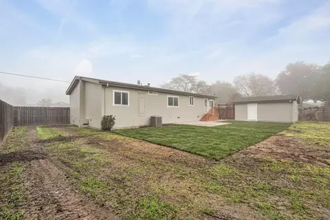 8936 W Pine St, Thornton, CA 95686 photo 32
