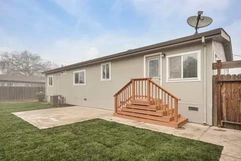 8936 W Pine St, Thornton, CA 95686 photo 29