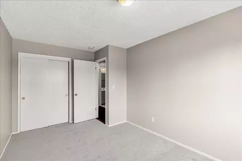 Bedroom - 495 Cherry Ln #G, Manteca, CA 95337 photo 6 of 6