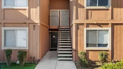 Other - 495 Cherry Ln #G, Manteca, CA 95337 photo 3 of 8