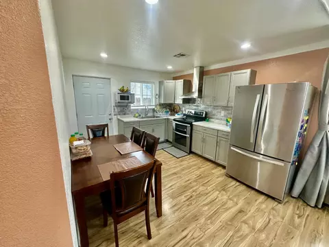Kitchen - 609 Kettleman, Lodi, CA 95240 photo 5 of 5