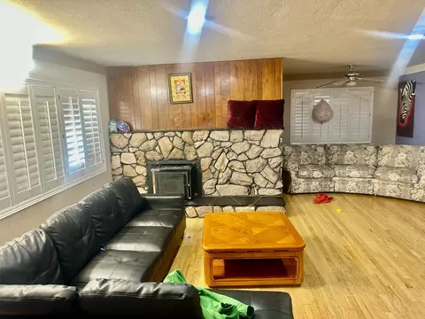 Living - 609 Kettleman, Lodi, CA 95240 photo 5 of 8